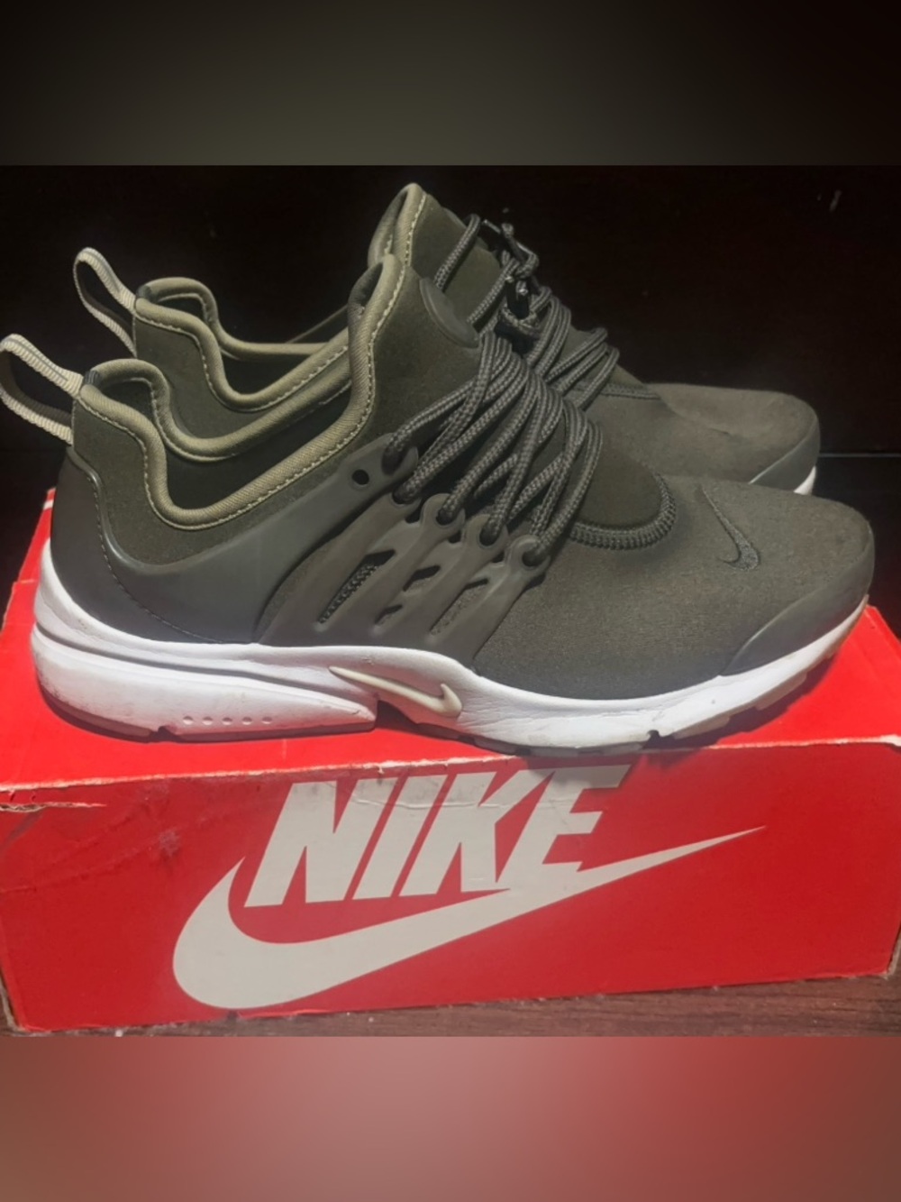 Nike Presto olive Green Sneakers